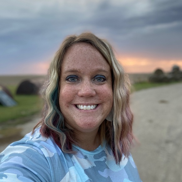 Meet Your Posher - Picture 1 of 1